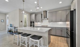 6364 ROADSTEAD Ct, Apollo Beach, FL 33572