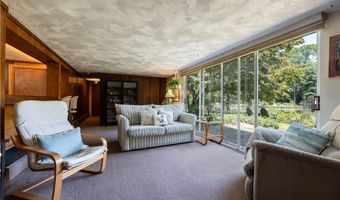 11 Guzeika Rd, North Kingstown, RI 02852
