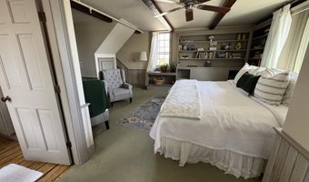 969 Washington St, Bath, ME 04530