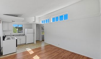 195 17TH St SE, Bandon, OR 97411