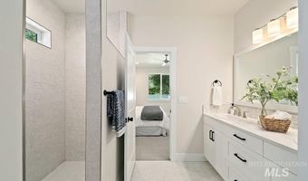 3760 Jackie Ln, Boise, ID 83704