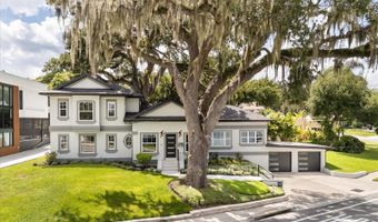 808 EDGEWATER Dr, Orlando, FL 32804