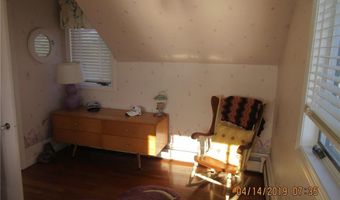160 Col John Gardner Rd, Narragansett, RI 02882