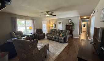 2103 W Currier Ave, Artesia, NM 88210