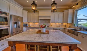 2112 Westridge Rd, Carlsbad, NM 88220