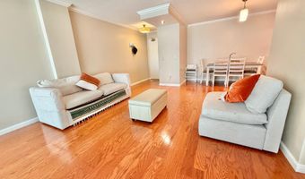 1300 ARMY NAVY Dr 823, Arlington, VA 22202