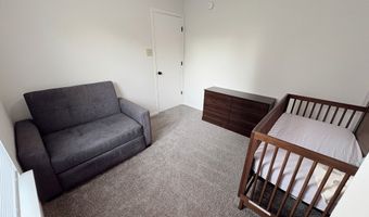 6826 Earlswood Dr, Indianapolis, IN 46217