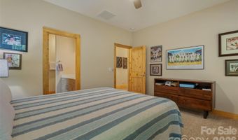 48 River Walk Dr, Asheville, NC 28804