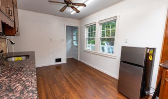 302 E Pasadena Pl, Bridgeport, CT 06610