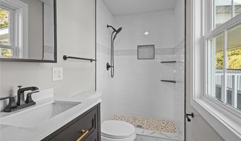 5 Katherine Dr, Johnston, RI 02919