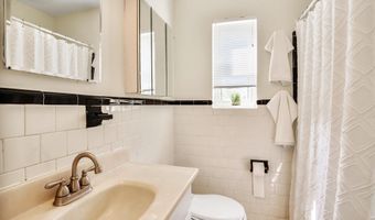 7110 COVENTRY Rd, Alexandria, VA 22306