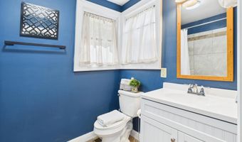 107 Montford St, Aberdeen, NC 28315