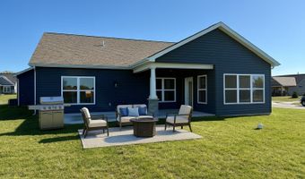 2001 Bogey Ct, Auburn, IN 46706