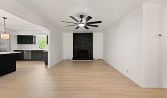 57 Hopson St, Auxier, KY 41602