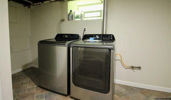 6 Cottage Pl, Allendale, NJ 07401