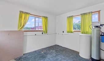 408 HOWELL Rd, Allenton, MI 48002