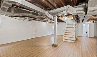 5013 WORTHINGTON Dr, Bethesda, MD 20816