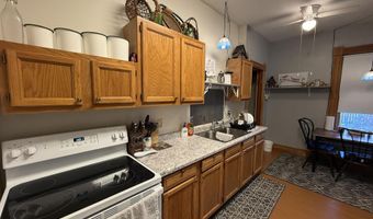 316 S Arch St, Aberdeen, SD 57401