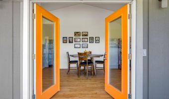 691 Auwaha St A, Haiku, HI 96708