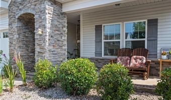 108 Sprucewood Ct, Advance, NC 27006