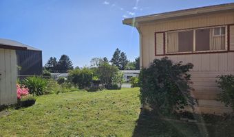 16427 VISTA HILLS Dr 17, Brookings, OR 97415
