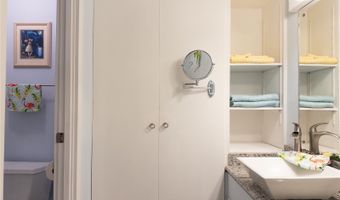 425 Ena Rds 706B, Honolulu, HI 96815