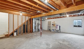 1209 8th Ave SE, Altoona, IA 50009