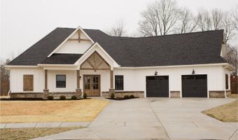 134 Burr Oak Dr, Batesville, IN 47006