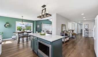 800 Kaitlynn Ave, Anamosa, IA 52205