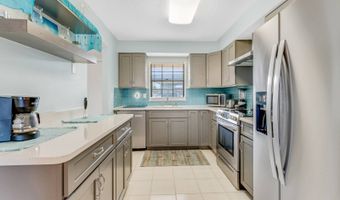 1640 Juno Trl 102A, Astor, FL 32102