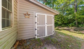 519 Country Club Dr W, Arapahoe, NC 28510