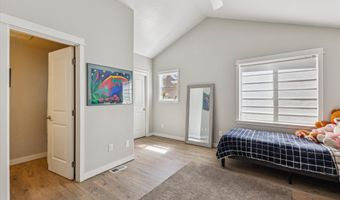12260 SW 2ND St, Beaverton, OR 97005