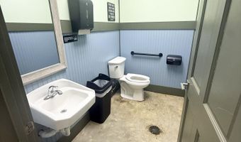 501 4th St, Baldwyn, MS 38824