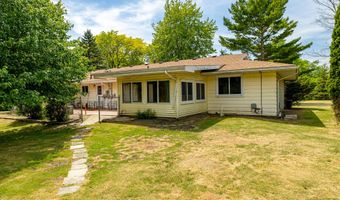 6272 Earhart Rd, Ann Arbor, MI 48105