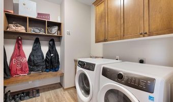 1100 19th Ave SW, Austin, MN 55912