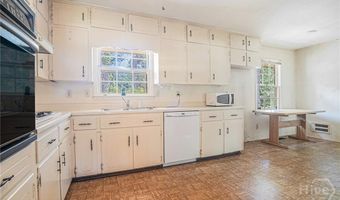245 Forest Heights Dr, Athens, GA 30606