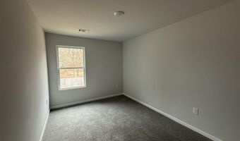 156 Village Green Dr, Adairsville, GA 30103