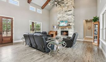 132 Wood Vly, Adkins, TX 78101