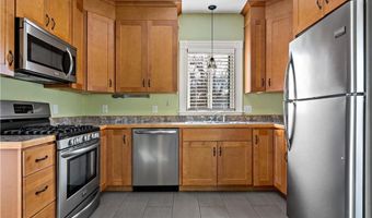 88 Burton St, Bristol, RI 02809