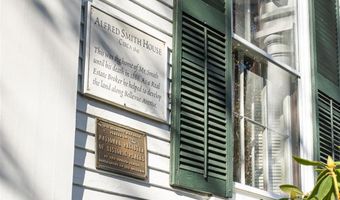 12 Mt. Vernon St 5, Newport, RI 02840