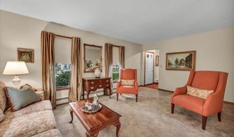 2 Sachem Dr, Cromwell, CT 06416