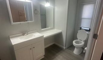 905 LAURA LEE Cir 201, Bear, DE 19701