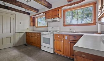 7 Goodrich Falls Rd, Bartlett, NH 03838