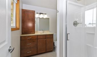 11300 FINNEGANS Way, Oregon City, OR 97045