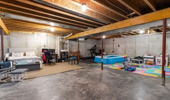993 S CROCUS Ln, Appleton, WI 54914