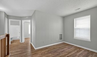 8133 Maple Stream Ln, Indianapolis, IN 46217