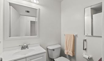 3211 Village 3, Camarillo, CA 93012