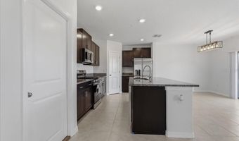 5224 WHITE CHICORY Dr, Apollo Beach, FL 33572