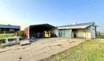 26855 SW 89th Rd, Beatrice, NE 68310