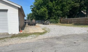 1250 S Slater St, Batesville, AR 72501